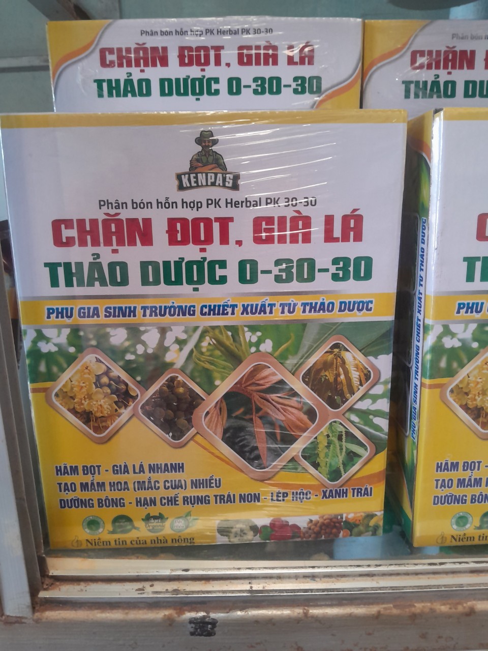 Phan bon hỗn hợp chặn đọt già lá 0 30 30