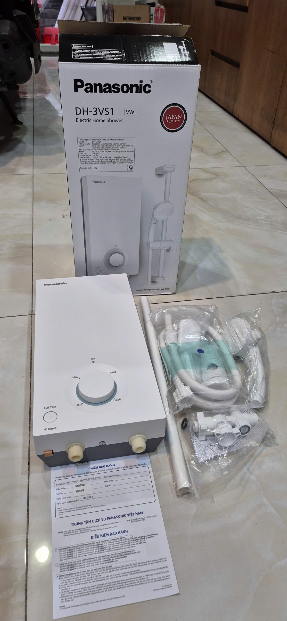 Máy nước nóng Panasonic DH-3VS1VW (KHÔNG BƠM TRỢ LỰC)