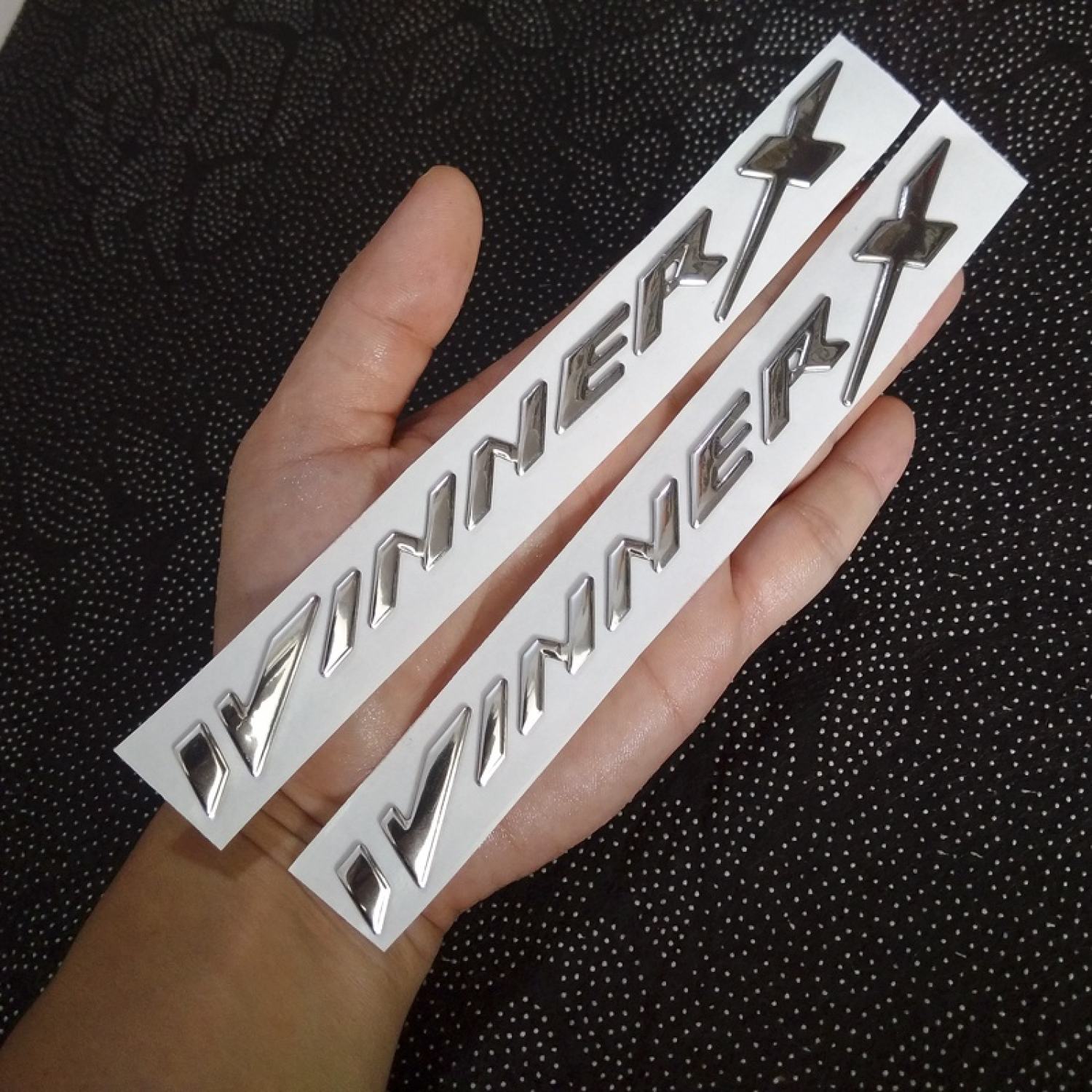Bộ 2 tem winner X 3D nổi màu Bạc mạ bóng
