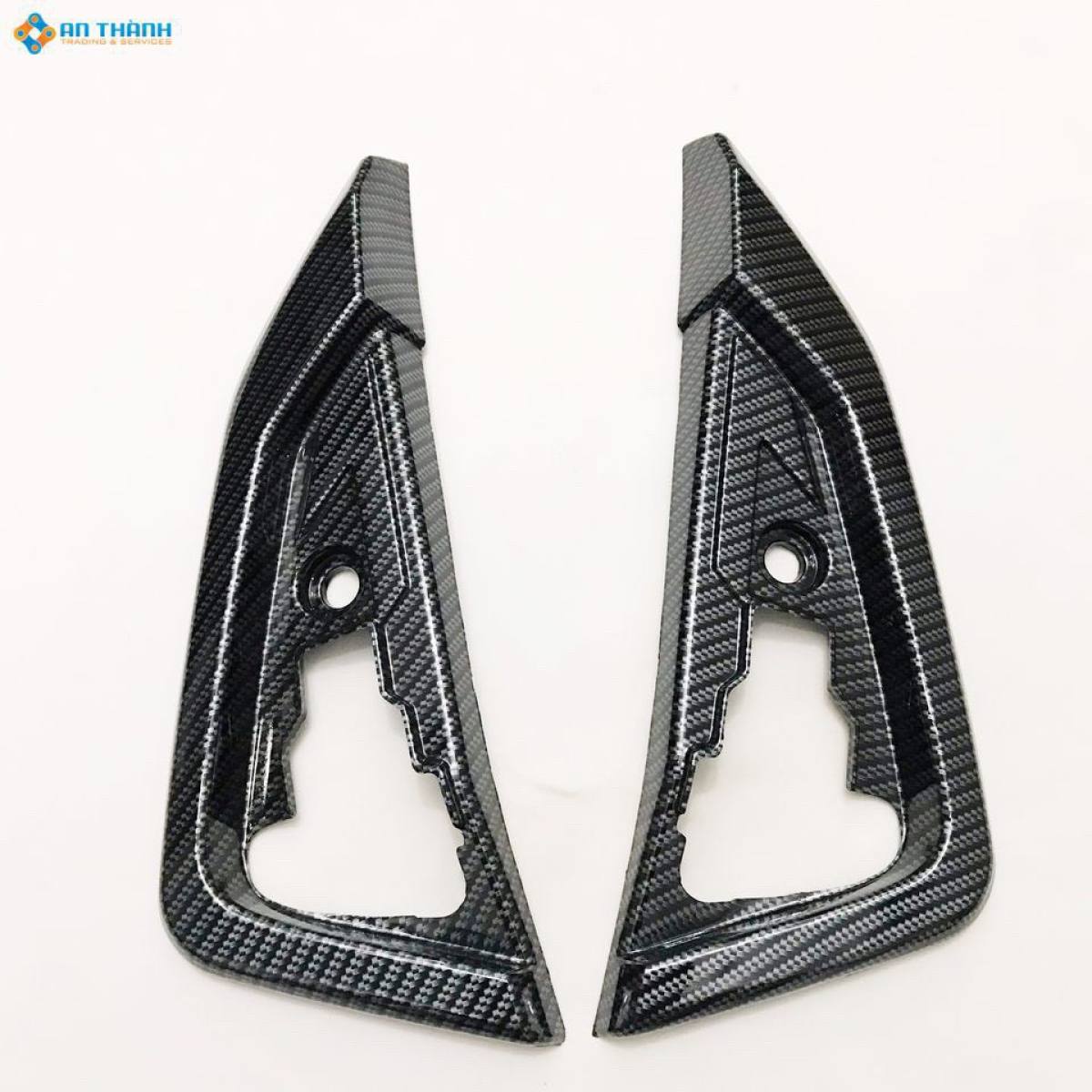 ỐP GÁC CHÂN CARBON CHO XE SH 2017-2019