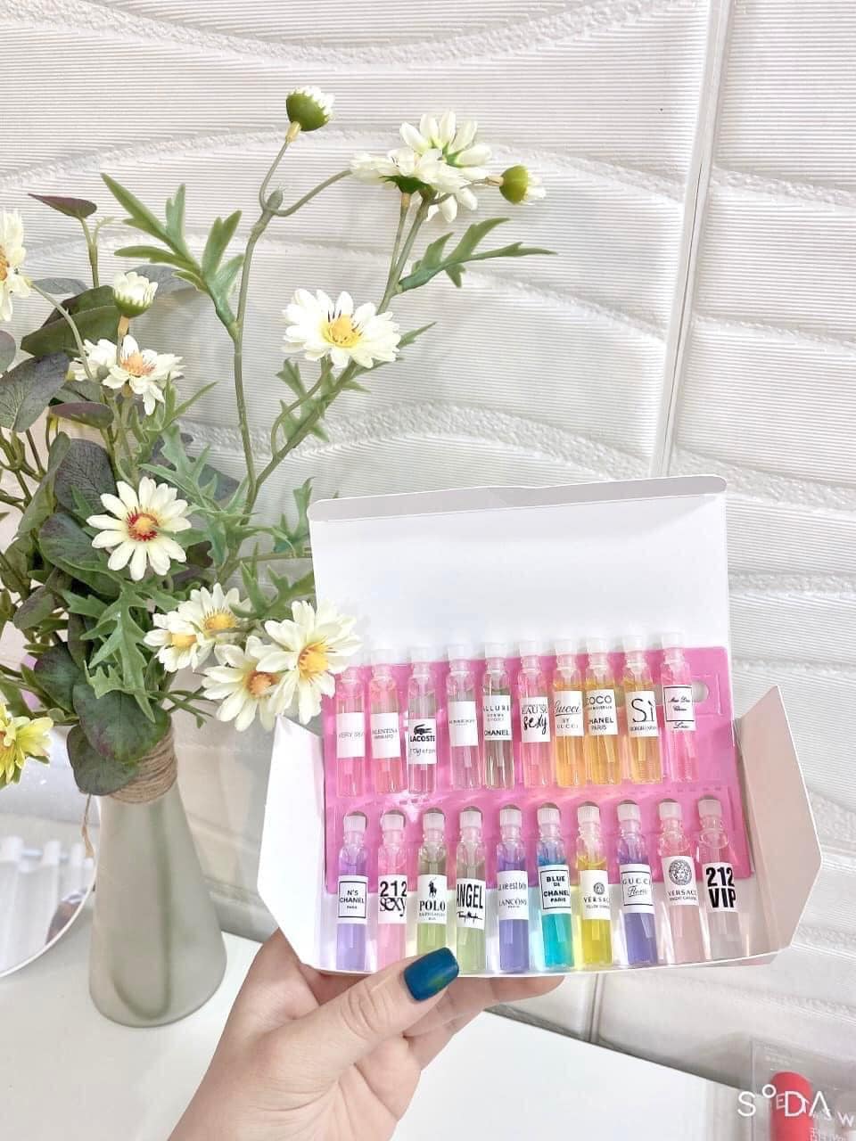 SÉT 20 ỐNG NƯỚC HOA MINI ( HỘP)