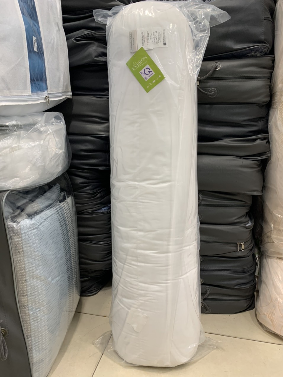 [HCM]Gối ôm Everon Ball