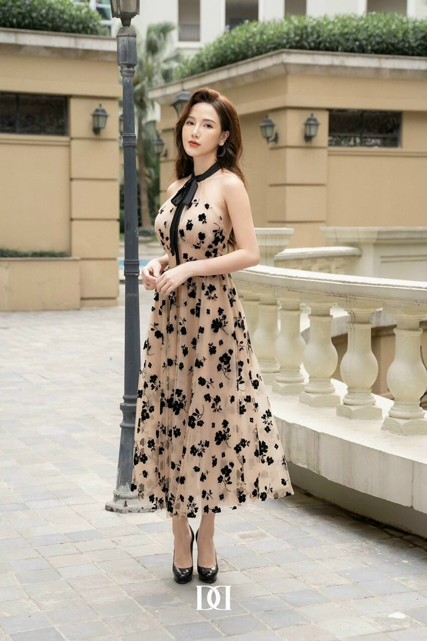 ĐẦM LƯỚI HOA CỔ YẾM XINH LUNG LINH LT