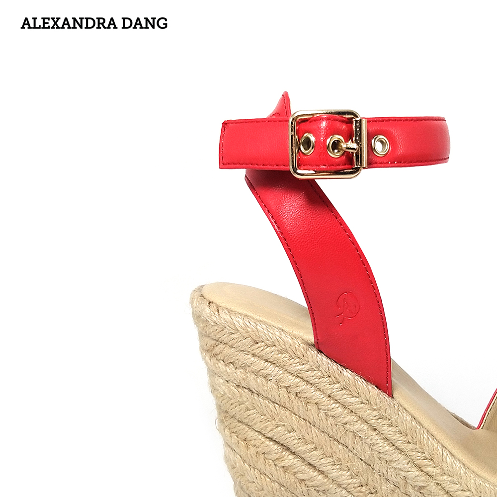 Giày Sandal Da Đế Xuồng Bọc Cói AD màu đỏ