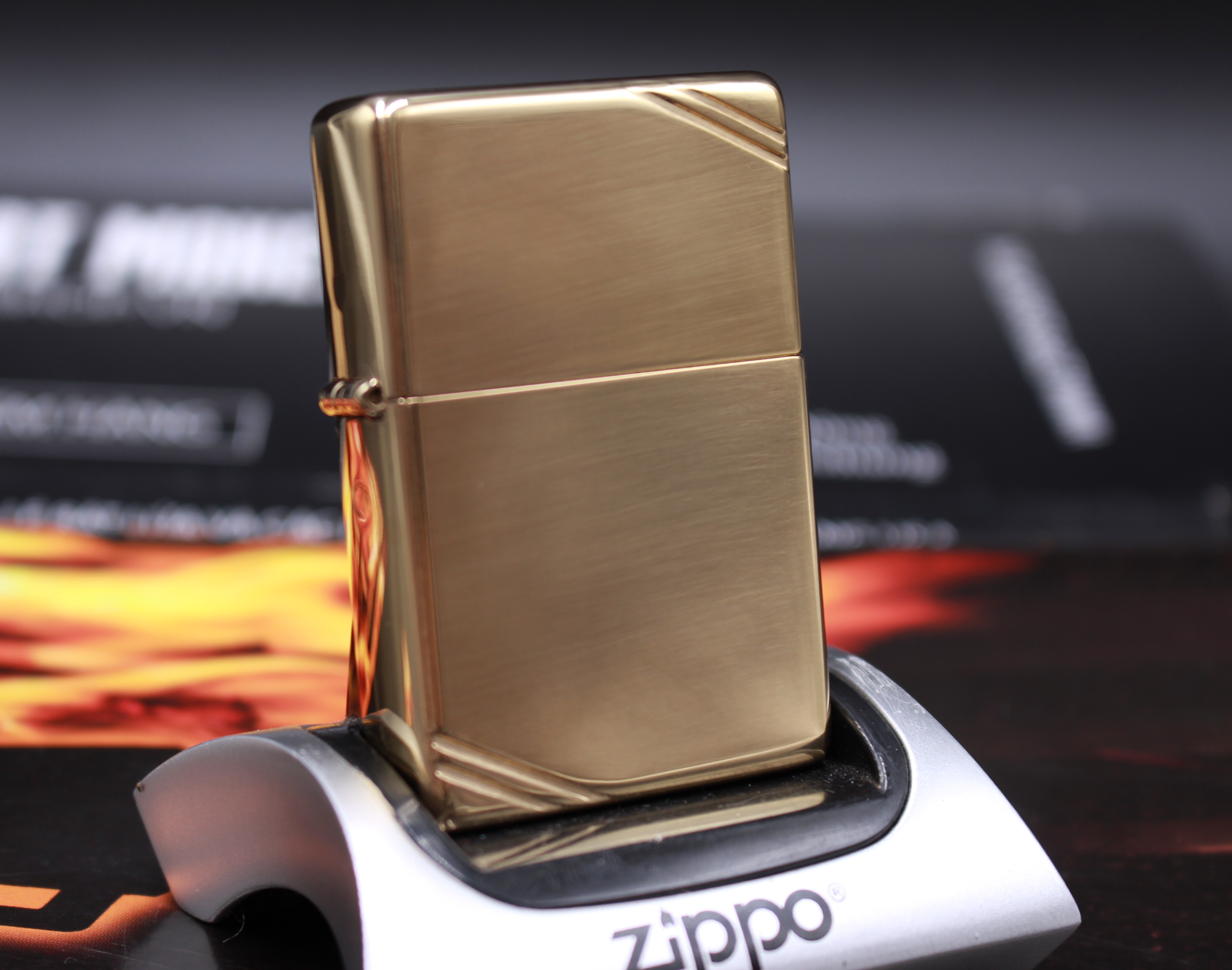 Bật Lửa Zippo Vintage High Polished Brass 270