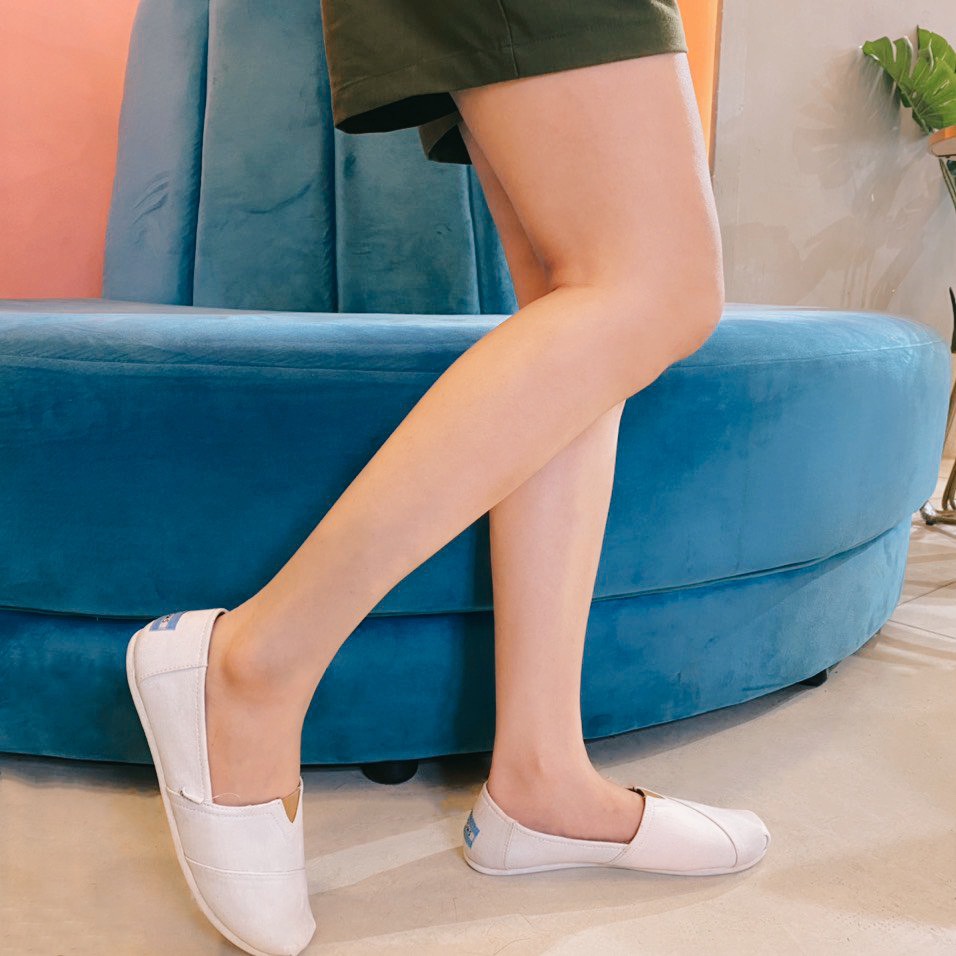 [HCM]Giày toms trắng 2023 White(Đế cao su đúc ), giày búp bê, giày lười nữ dễ thương.