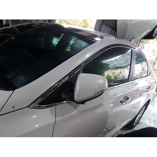 Nẹp viền cong kính Accent 2018 Inox Cao cấp