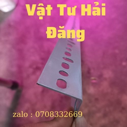 sắt V lỗ ( V3 - Dài 20cm - 50cm ) thanh sắt lắp kệ v lỗ,v3,v4