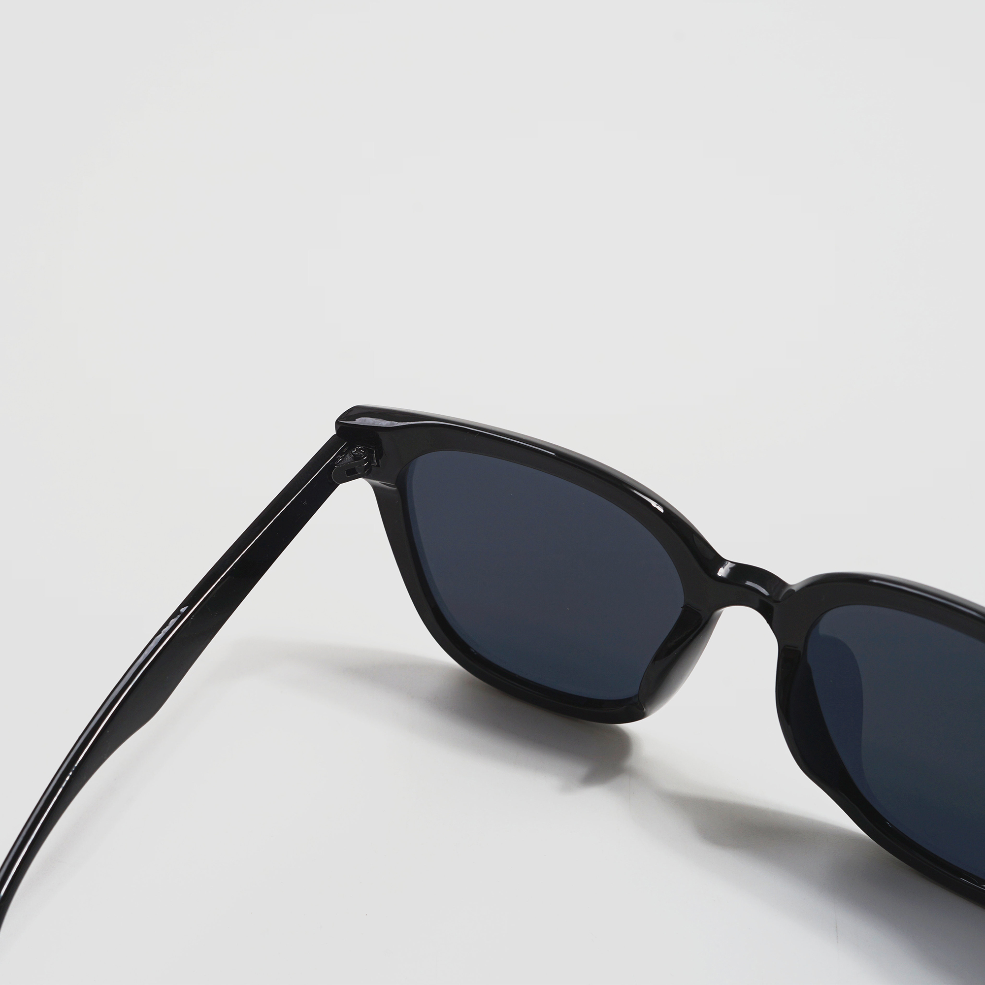 KÍNH ZARA AUTH CAO CẤP FULL BOX DA DÙNG ĐƯỢC CHO CẢ NAM VÀ NỮ