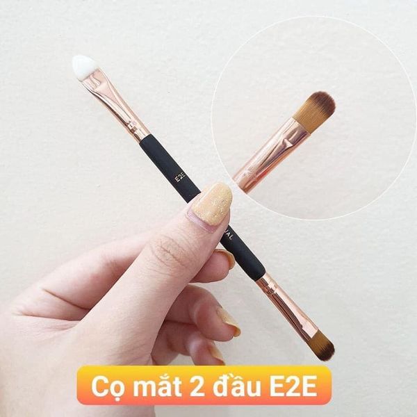 [HCM] Vacosi Cọ Phấn Mắt 2 Đầu Shader Dual Brush E2E