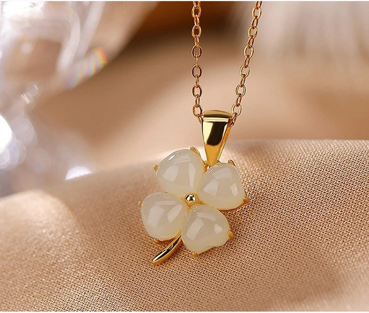 VC157 Mặt vòng cổ cỏ 4 lá và bạc mạ vàng