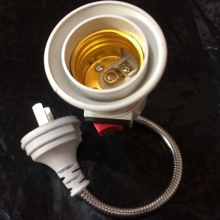 The E27 Socket tail has 20cm switch that can be bended. Thd575