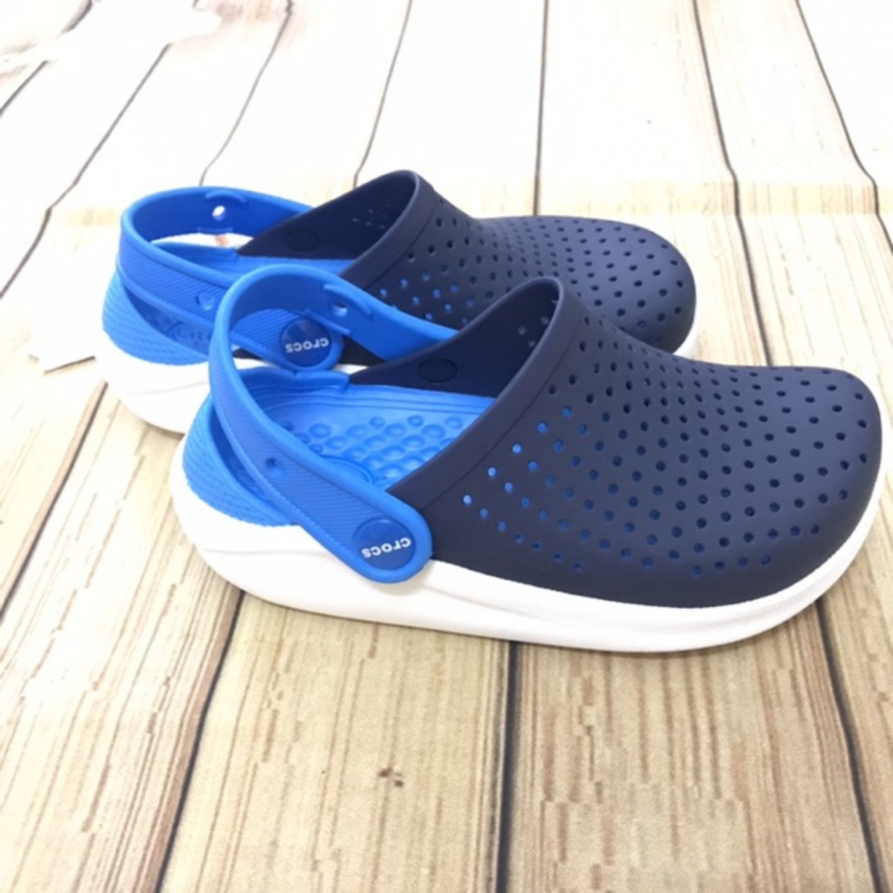 Aeration cross literide children navy color liner Blue