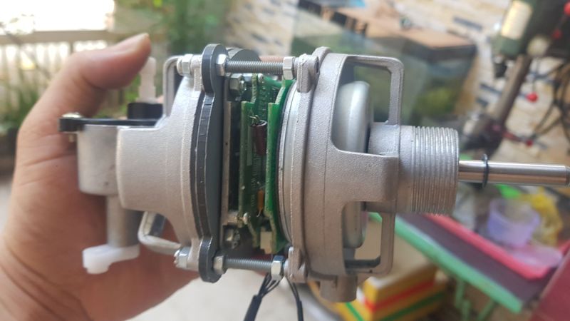 Đầu quạt B4 động cơ không chổi than 12-24v 24w thế hệ mới kèm mạch điều tốc.có đảo gió