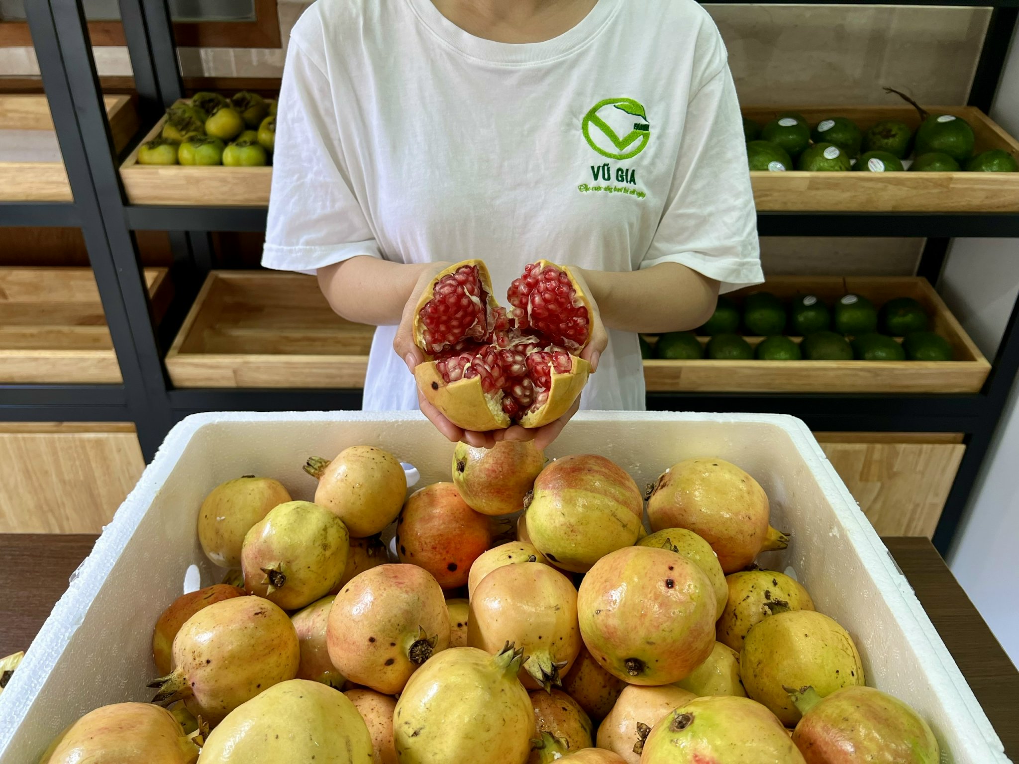 VG FARM Lựu ép nước - mọng nước, ngọt lịm (500G/1KG)