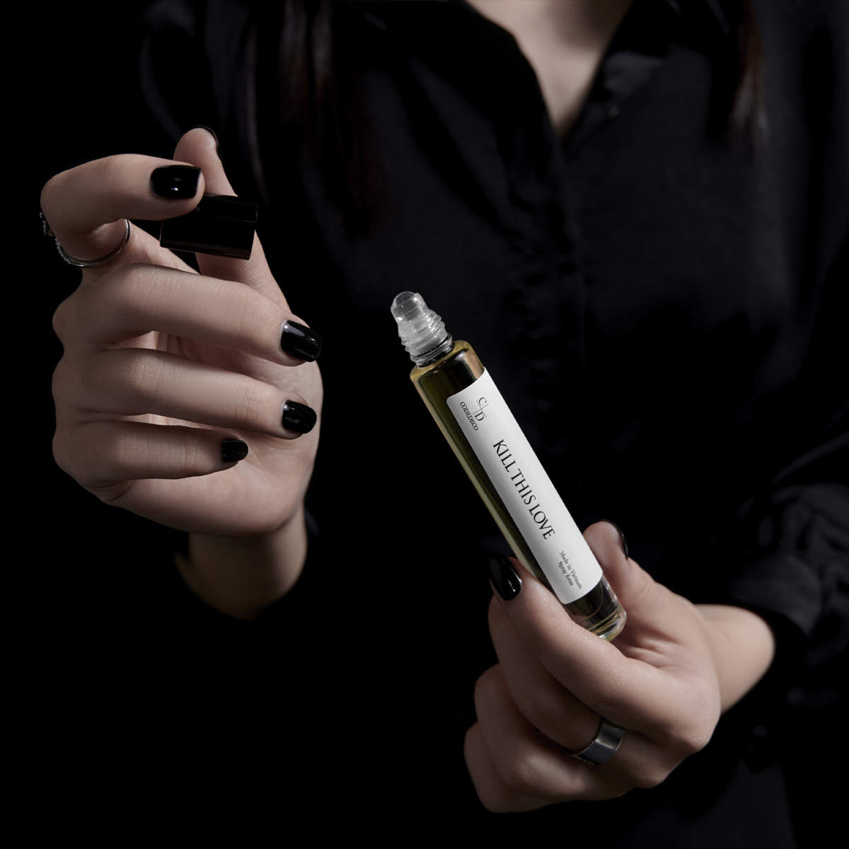 Tinh dầu nước hoa CODEDECO Kill This Love 10ml dạng chai lăn tiện lợi