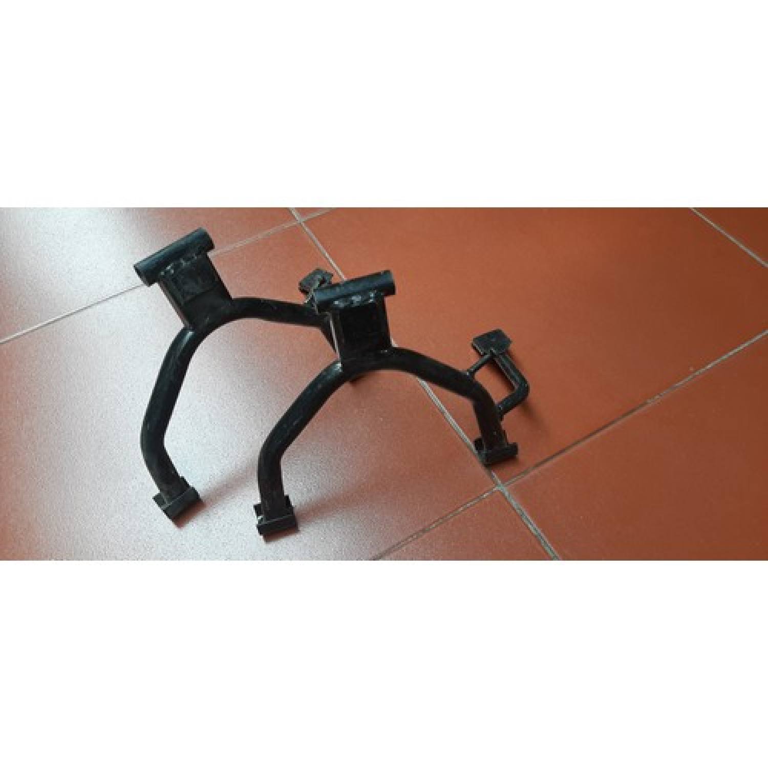 Chân chống đứng xe máy điện 133m, 133s
