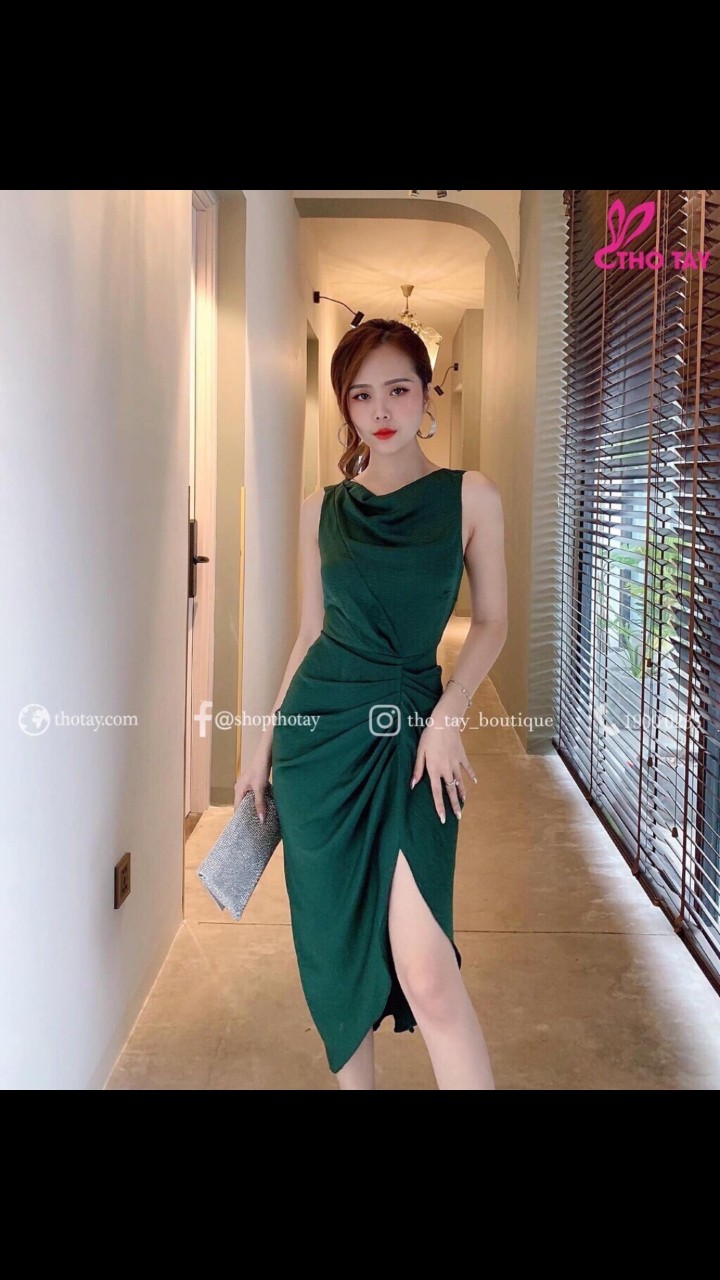 Đầm sát nách nhúm eo umi-QH