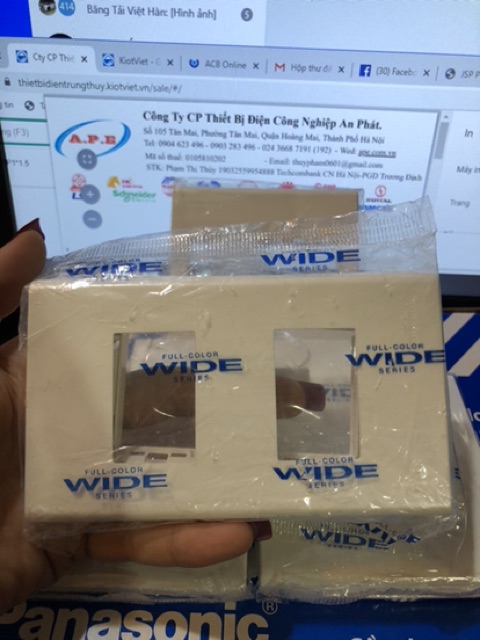 Mặt công tắc 1,2,3 thiết bị Panasonic Wide