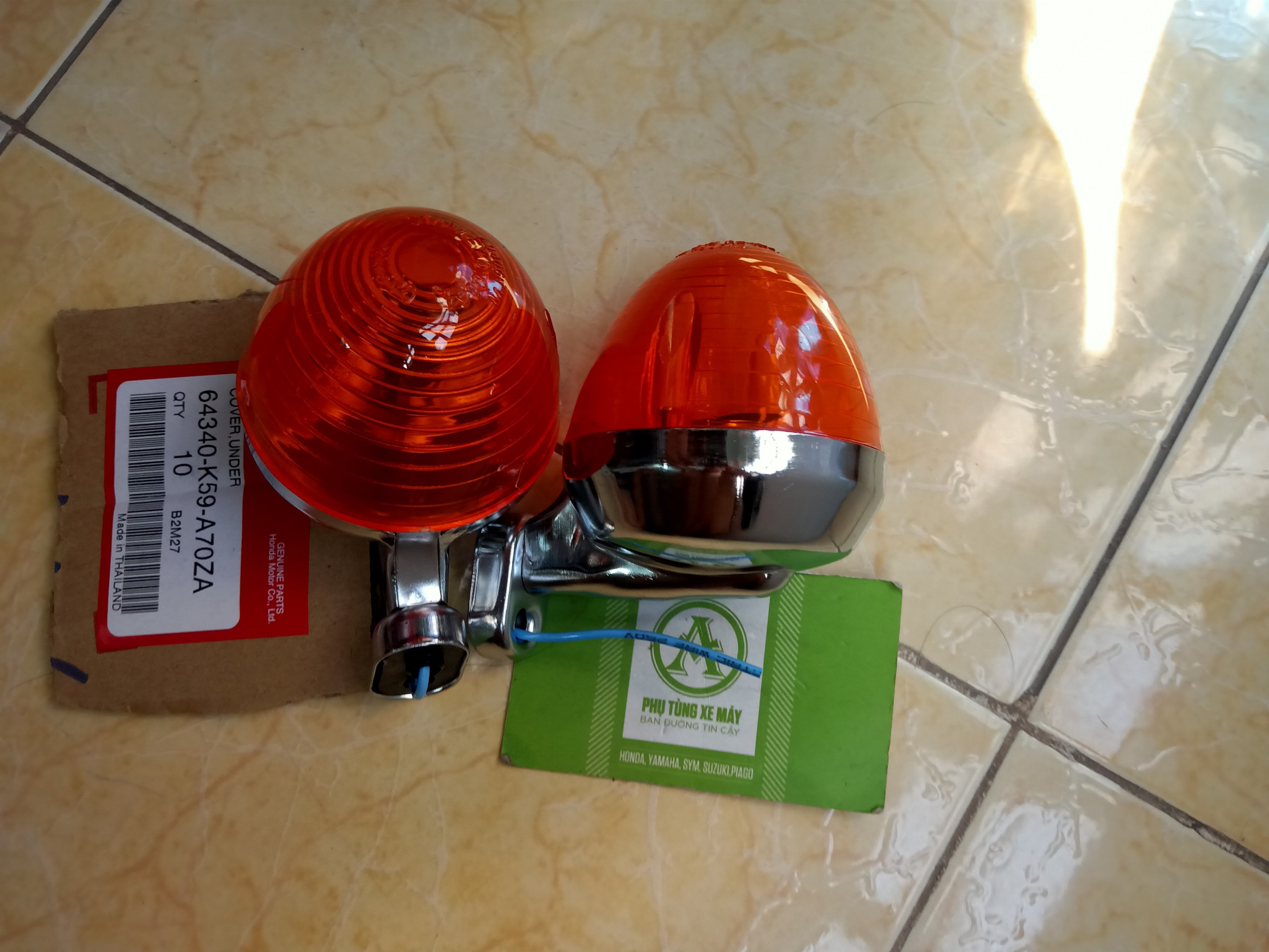 Cặp đèn xi nhan xe 67 loại 1