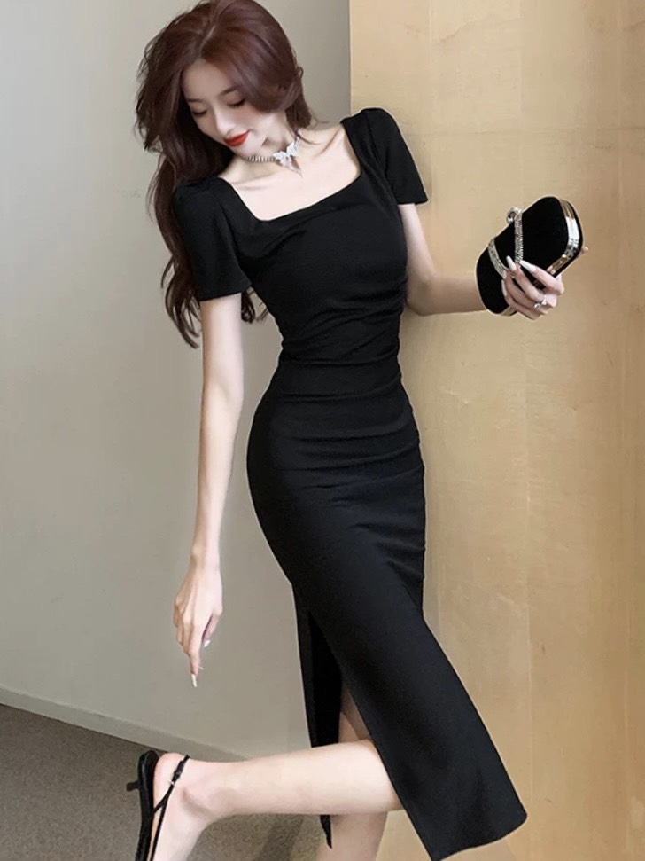 Đầm Ôm Dáng Dài Màu Đen 40-70 Kg