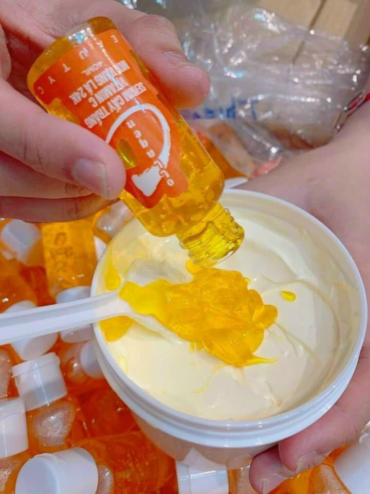 Serum vitamin C cấy trắng body