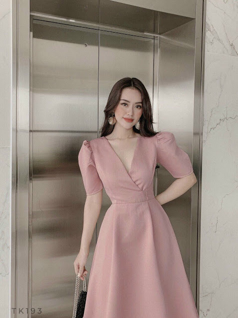 [HCM]ĐẦM XOÈ CỔ V ĐẮP CHÉO TAY PHỒNG