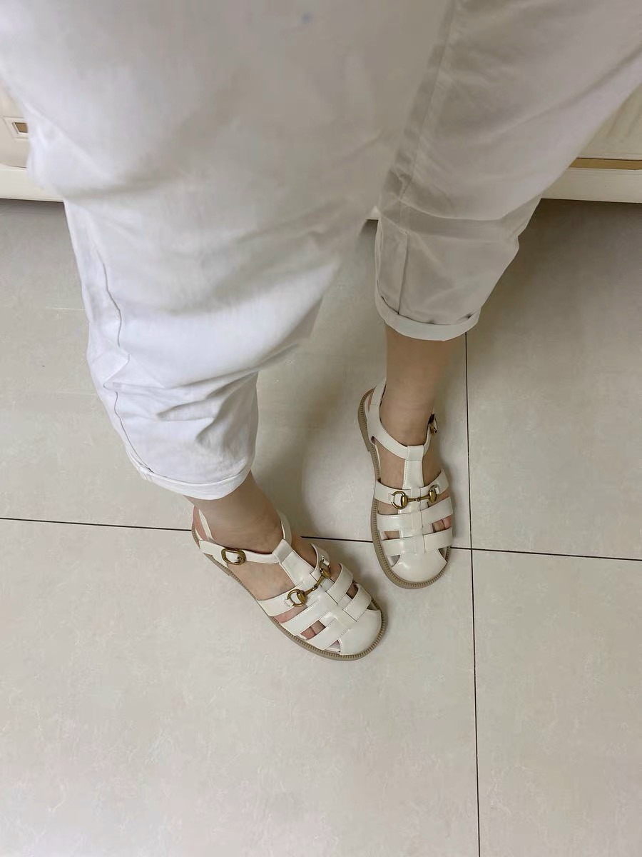 Giày sandan rọ khóa 3f