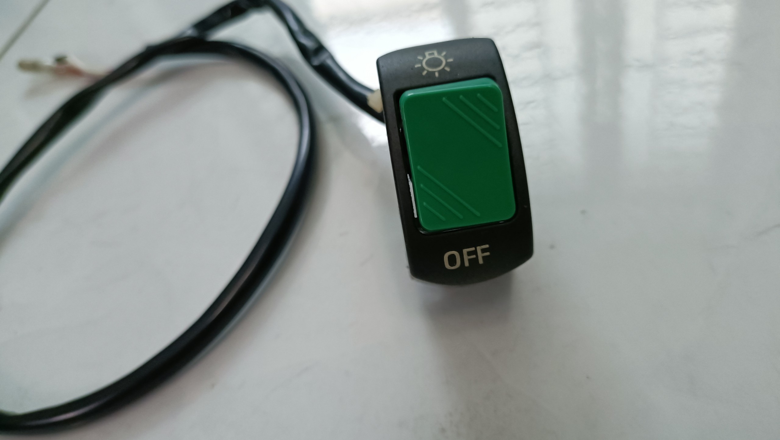 Cùm công tắc ON/OFF cho đèn trợ sáng