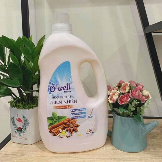 [HCM]NƯỚC LAU SÀN TINH DẦU QUẾ OWELL (2700ML)