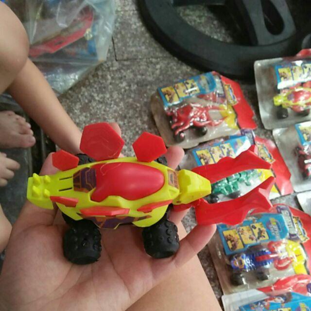1 con Chiến cơ siêu hạng bánh đà