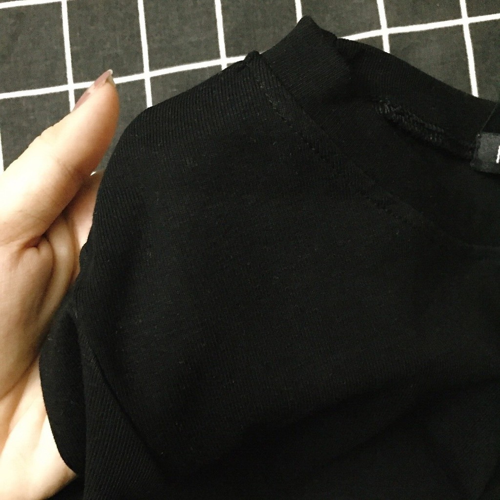 Áo phông crotop ôm body cộc tay