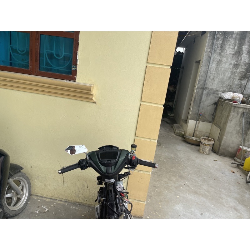 Gương Thời Trang F1 [Giá 1 Chiếc Bên Trái ]