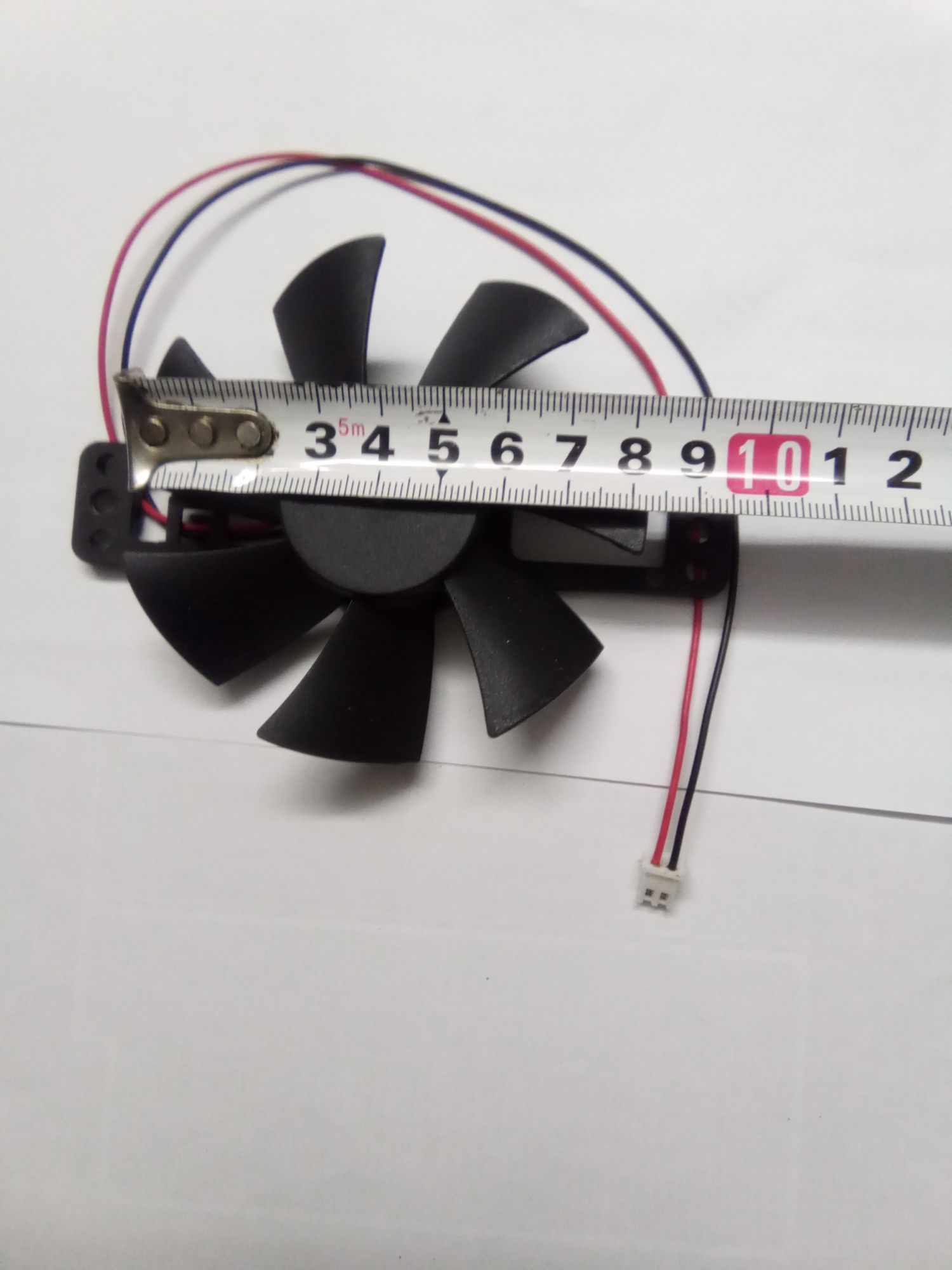 Quạt bép tu 18v duong kinh cánh 8,5 cm