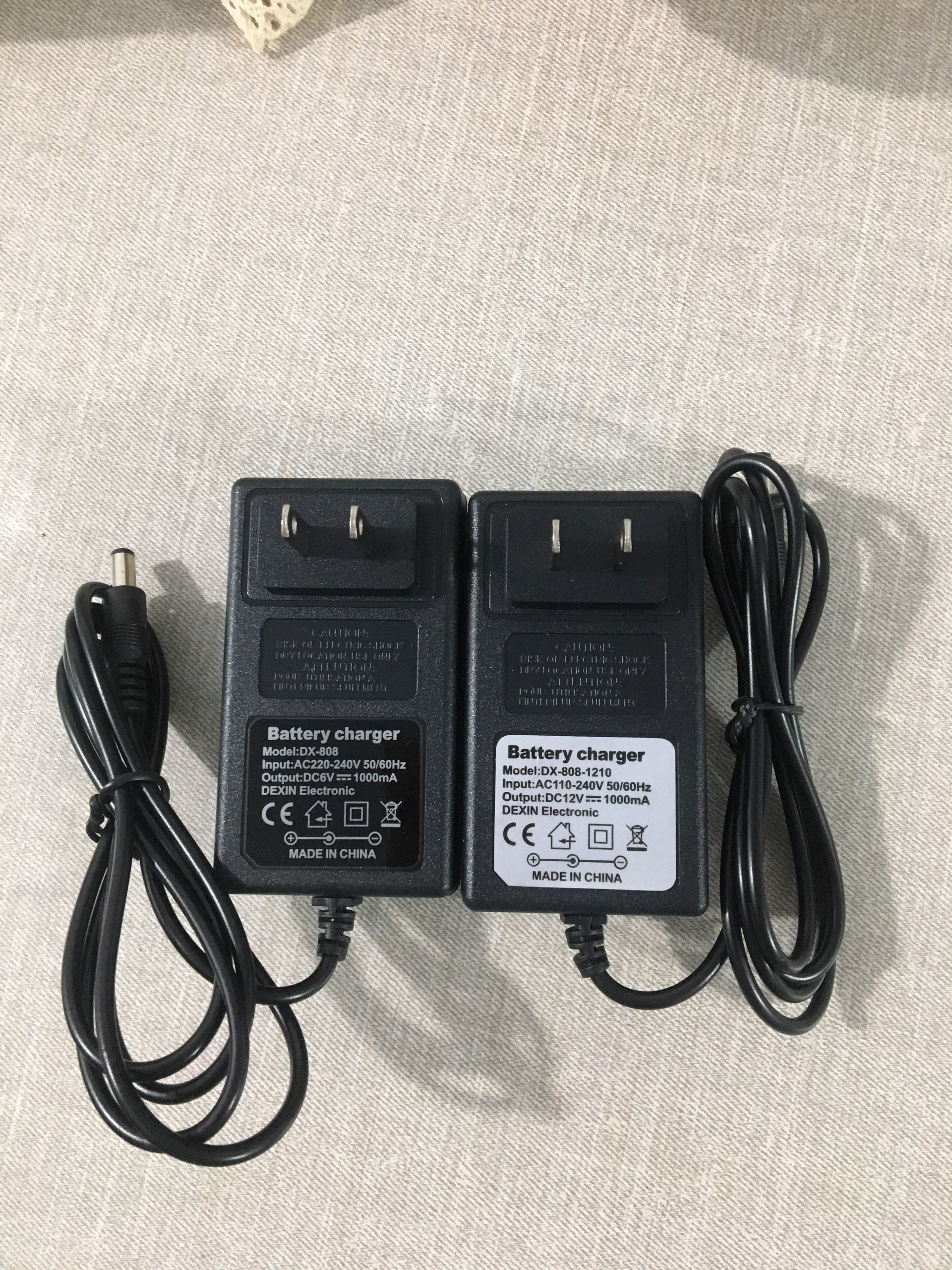 Sạc xe điện trẻ em, sạc xe ô tô điện trẻ em 6v 12v có đèn báo (Hàng tiêu chuẩn châu âu)