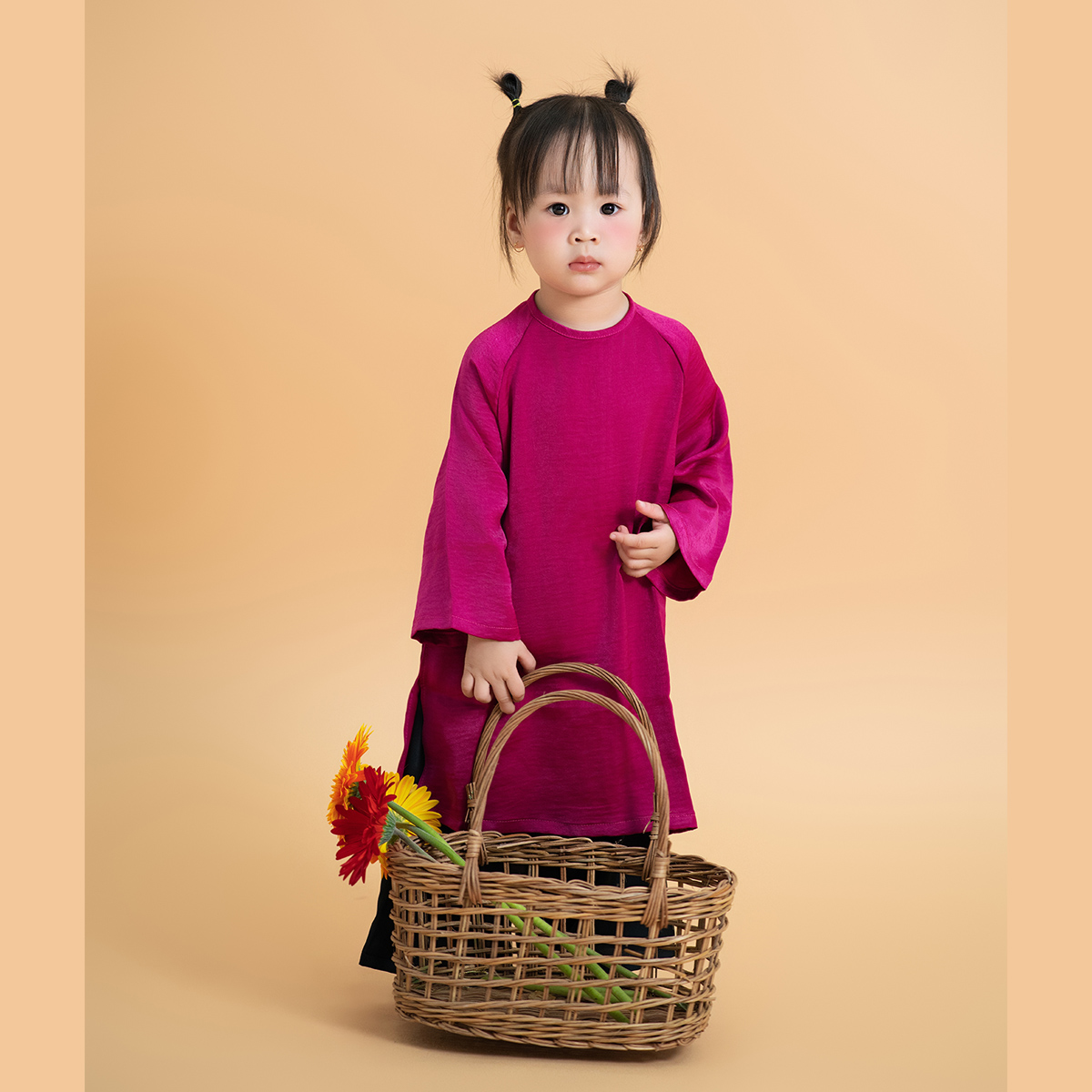 Áo dài em bé, áo dài Tết truyền thống cho bé gái, áo dài lụa bé gái cao cấp Em Bé Ơi - AD01