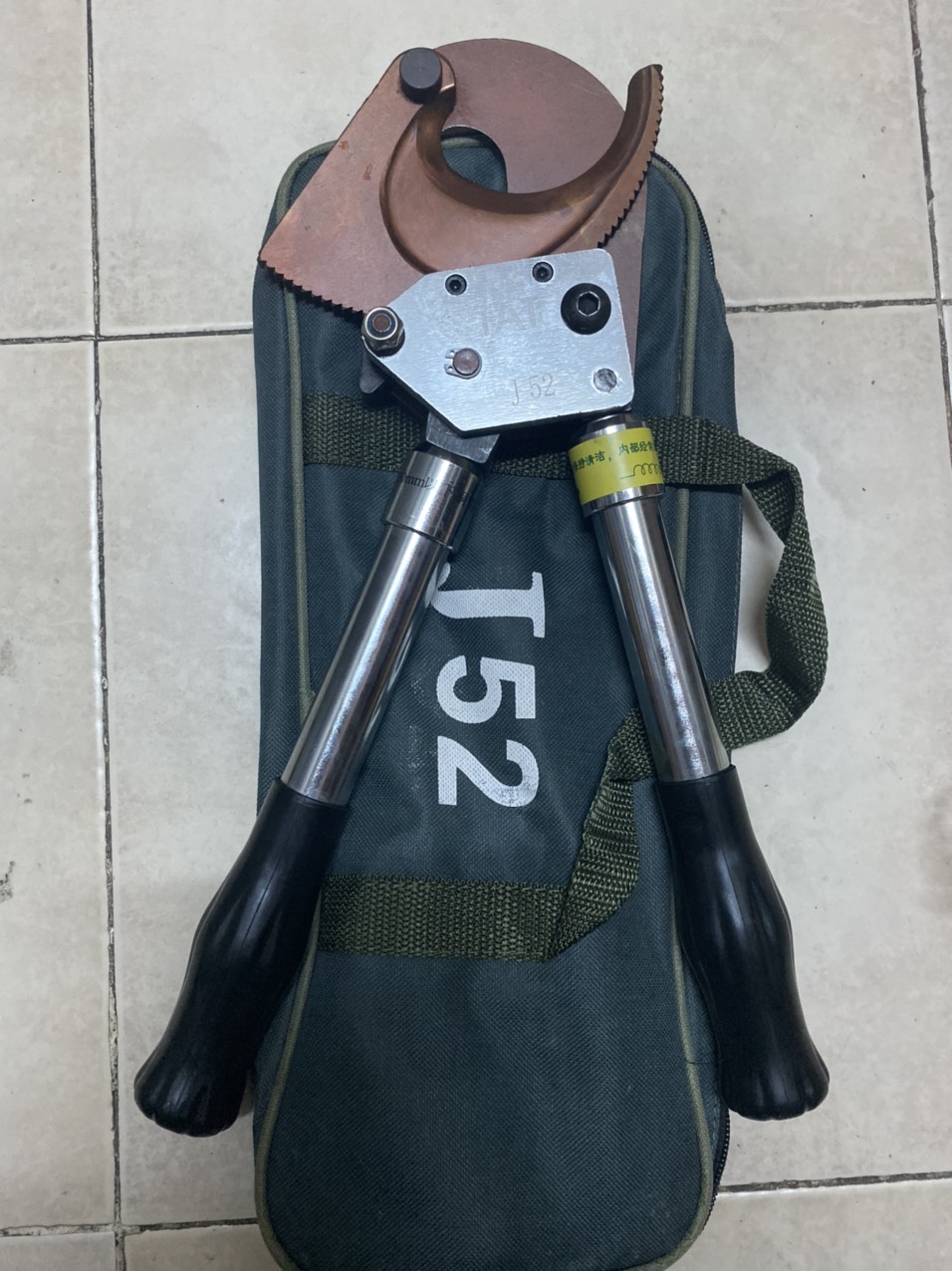 Kìm cắt cáp nhông J52