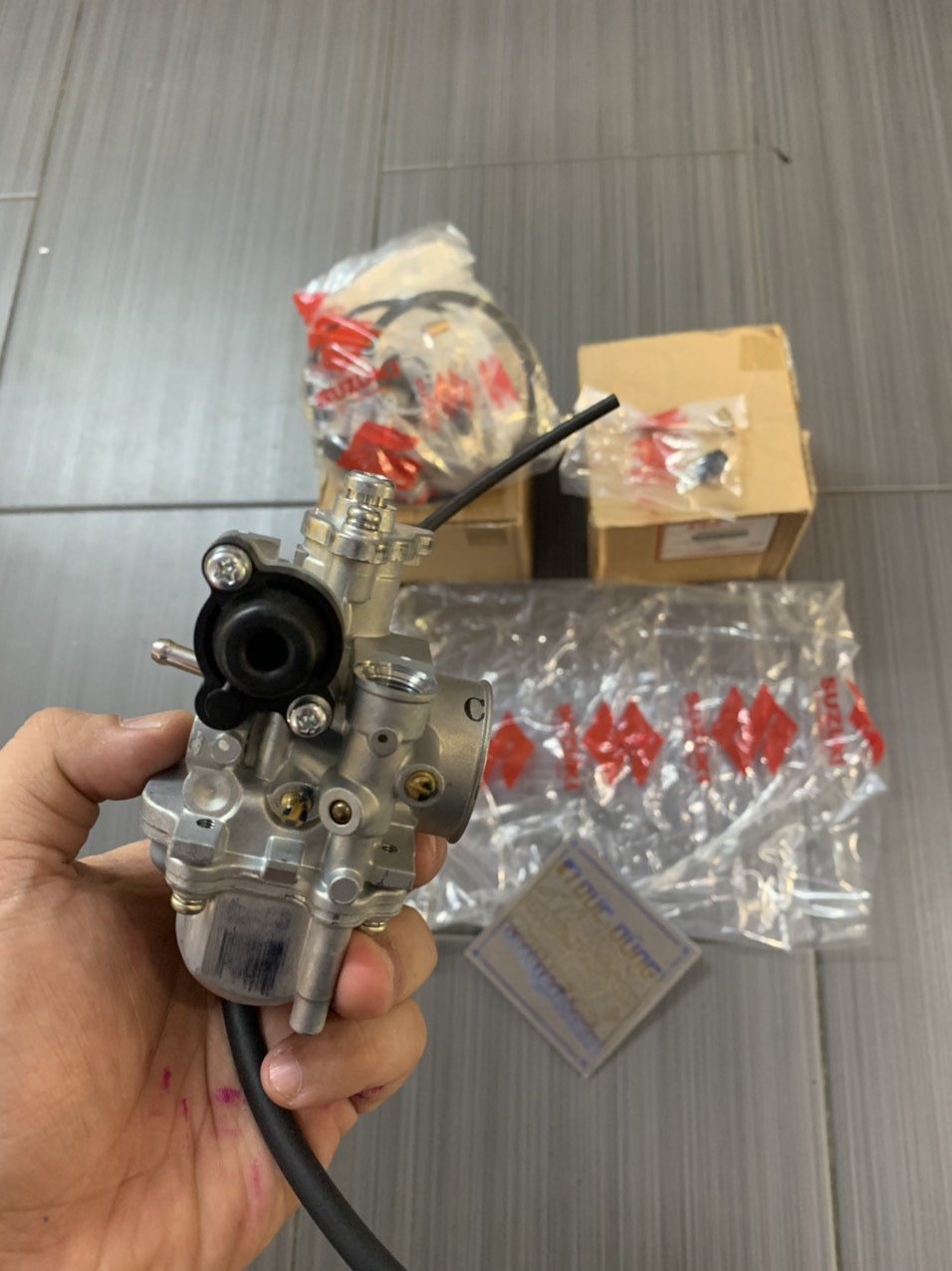 [HCM]Bình xăng con Revo Smash hãng