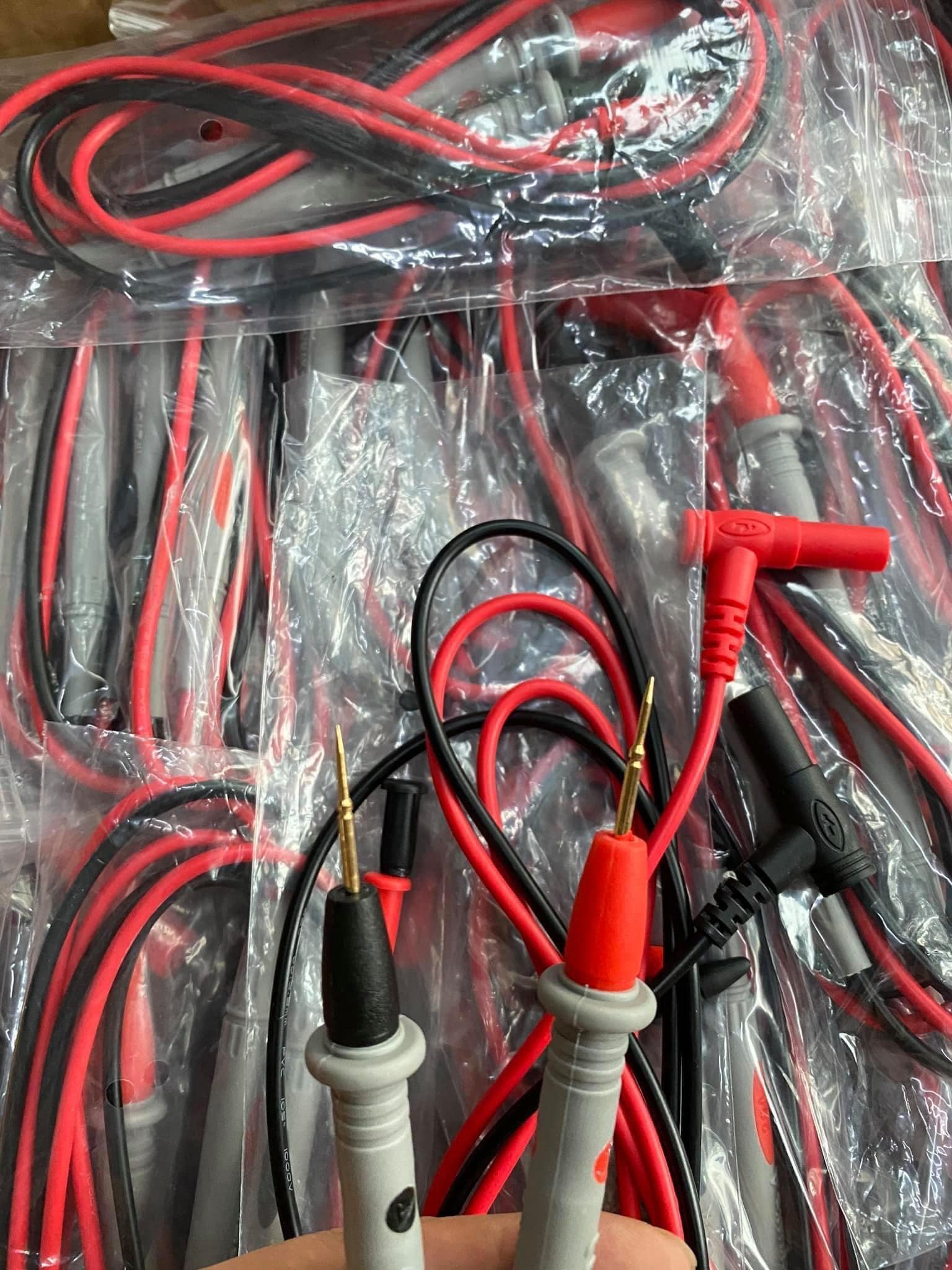 Que đo đồng hồ đo điện vom 1000v-20a loại nhọn