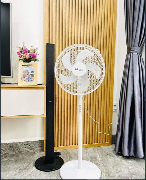 QUẠT CÂY ĐỨNG CAMEL 5 CÁNH 3 Tốc độ gió CAO CẤP -