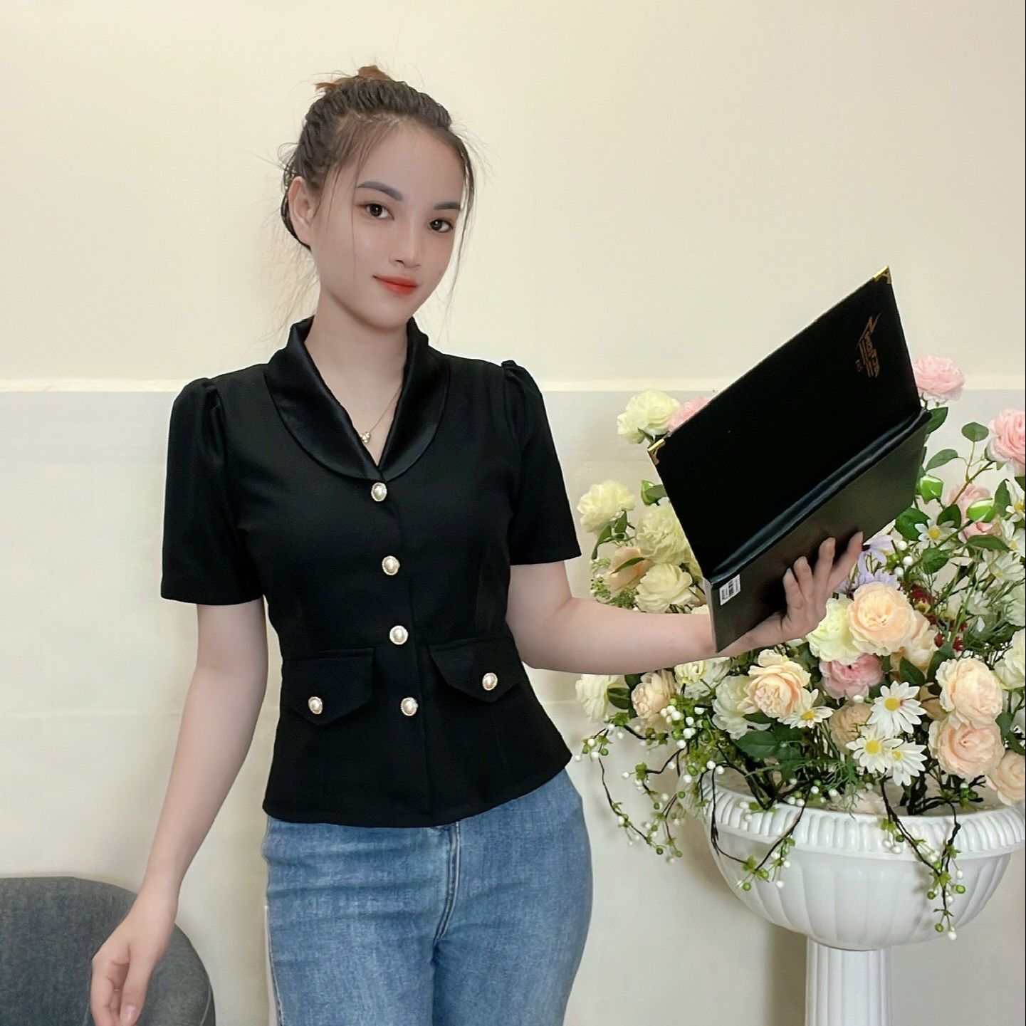 COM2 - [ẢNH VÀ VIDEO TỰ CHỤP] ÁO KIỂU CÔNG SỞ THANH LỊCH