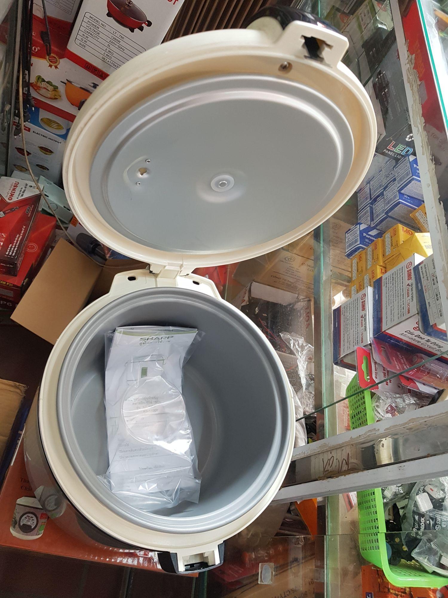 Nồi cơm điện SHARP 1.8L KS-1800T nhập Thái Lan