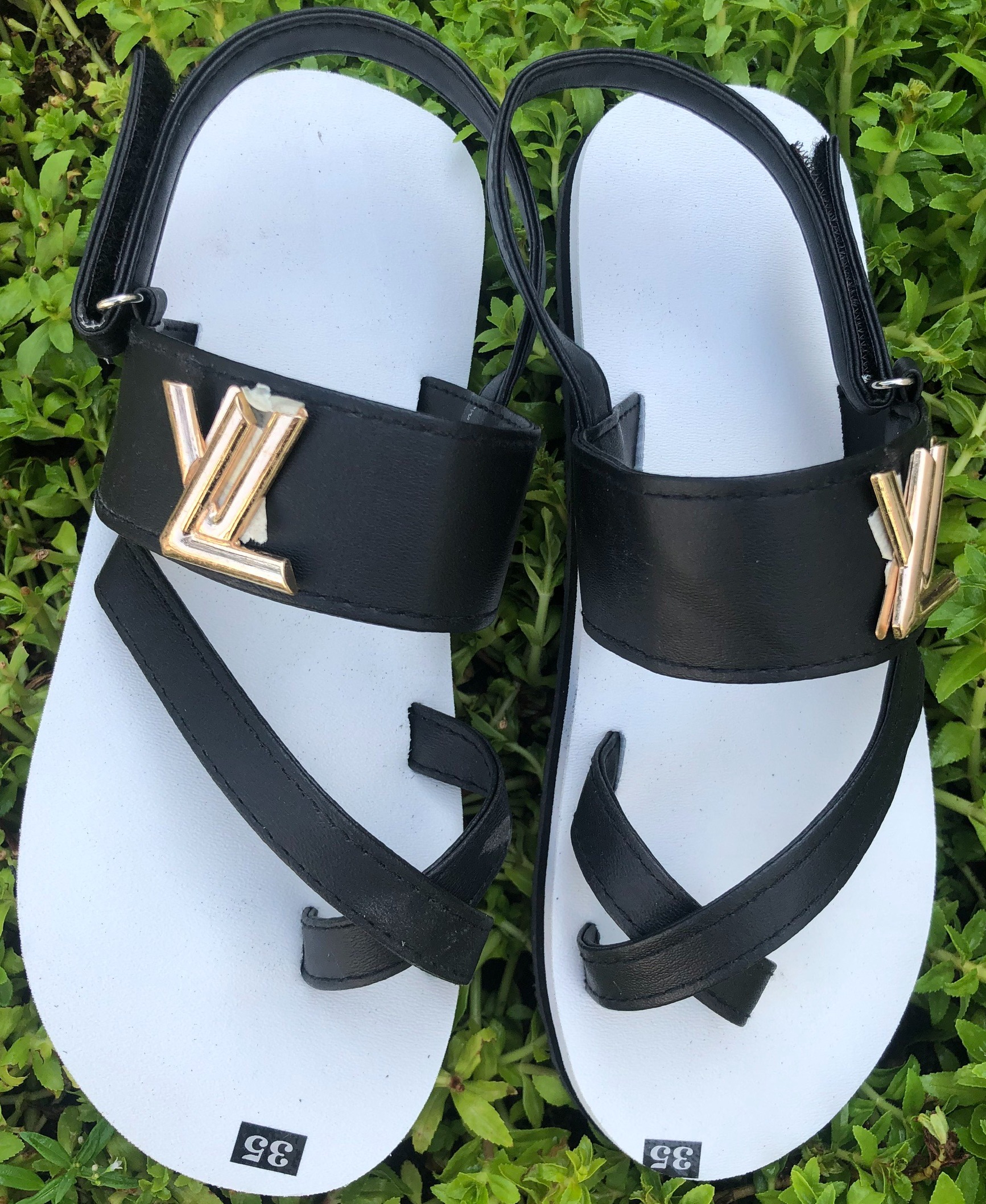 sandal chíp chíp ( sandal nam nữ đế trắng quai đen )