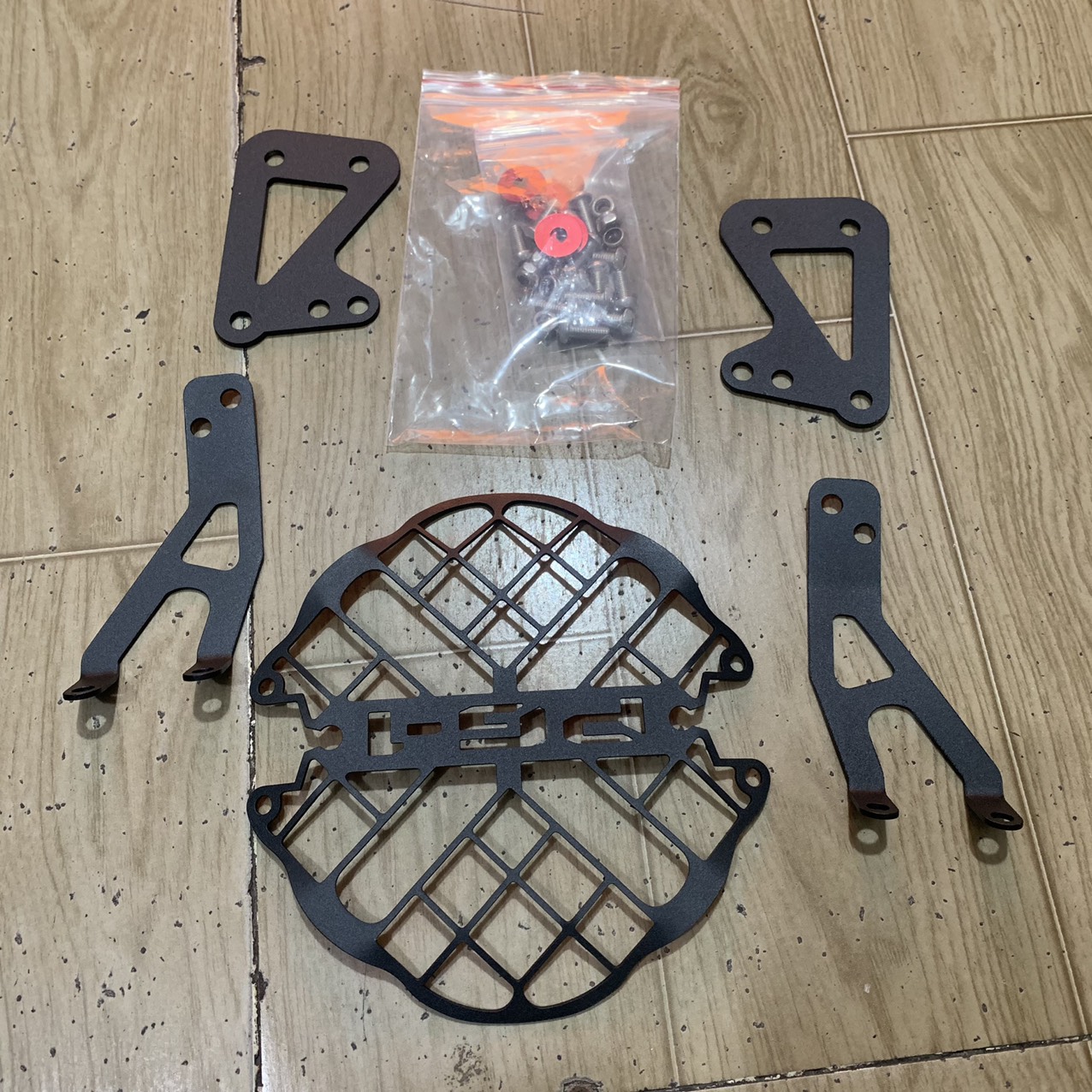 Bảo vệ pha đèn xe yamaha pg1
