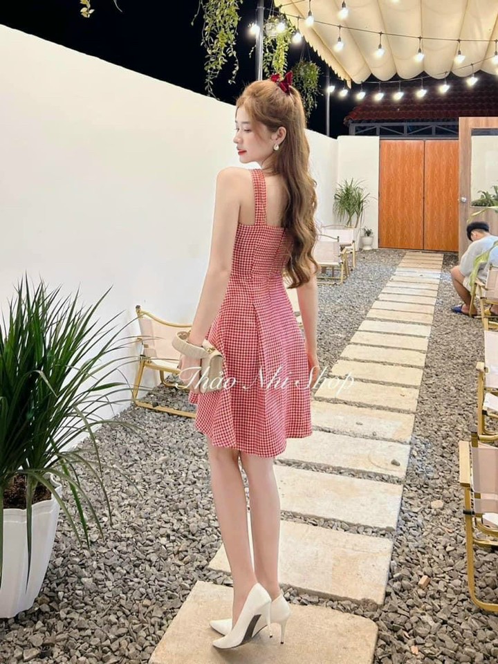 Đầm caro hồng chất bố dáng xòe dây chéo vai đi chơi sefie cực đẹp, Đầm caro hồng nữ chéo vai dáng xòe đi chơi, dự tiệc sang chảnh, Đầm nữ dáng xòe màu caro hồng tôn màu da cực sáng MTB