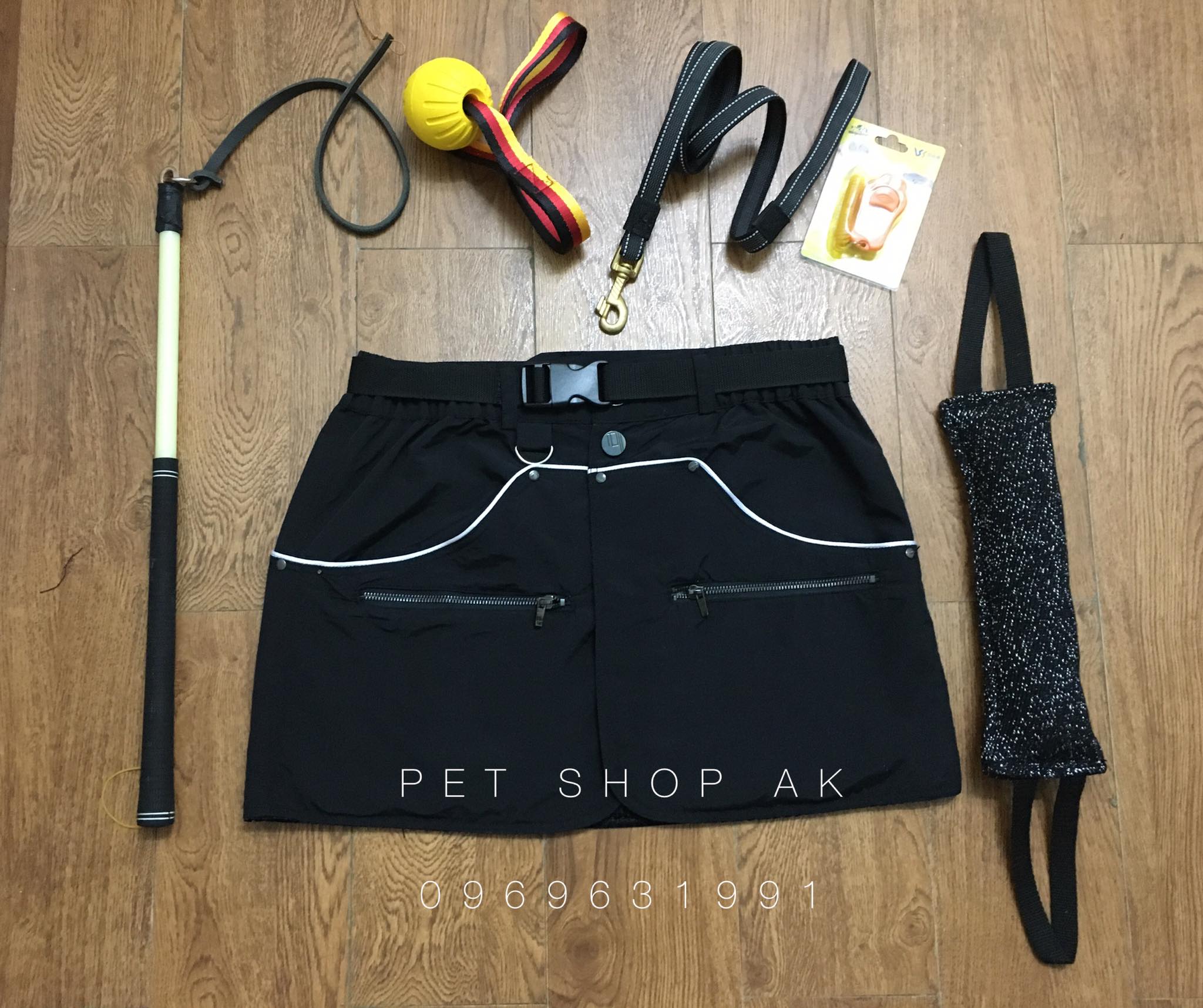 Quần váy huấn luyện chó