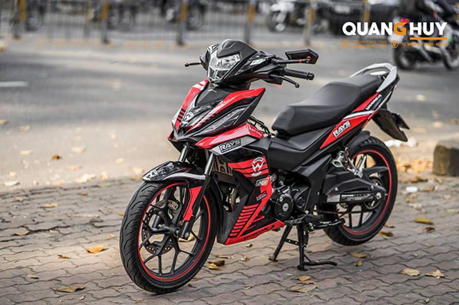 tem trùm xe máy winner đỏ đen chế đẹp- tem trùm xe winner thiết kế theo yêu cầu- tem trùm xe winner đỏ đen rẻ đẹp