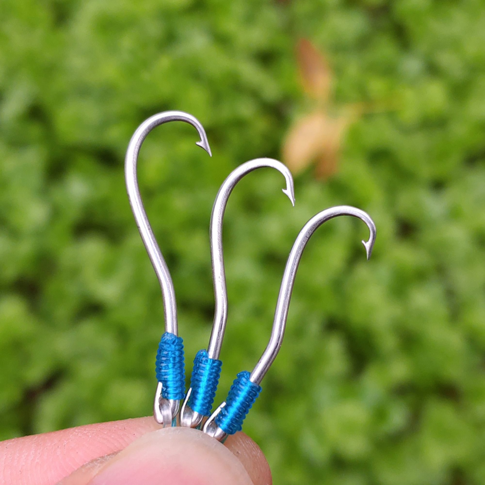 Lưỡi câu lươn có ngạnh. bộ 3 chiếc.3 cỡ bé. vừa. lớn. kèm dây cước 1.2m. thép ko gỉ