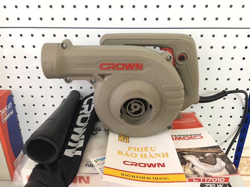 [HCM]Máy thổi bụi Crown CT17010 (710W)