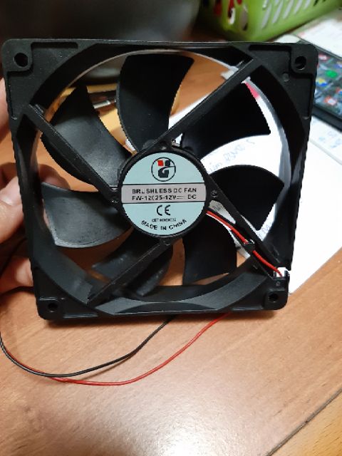 Quạt gió 12v 12cm